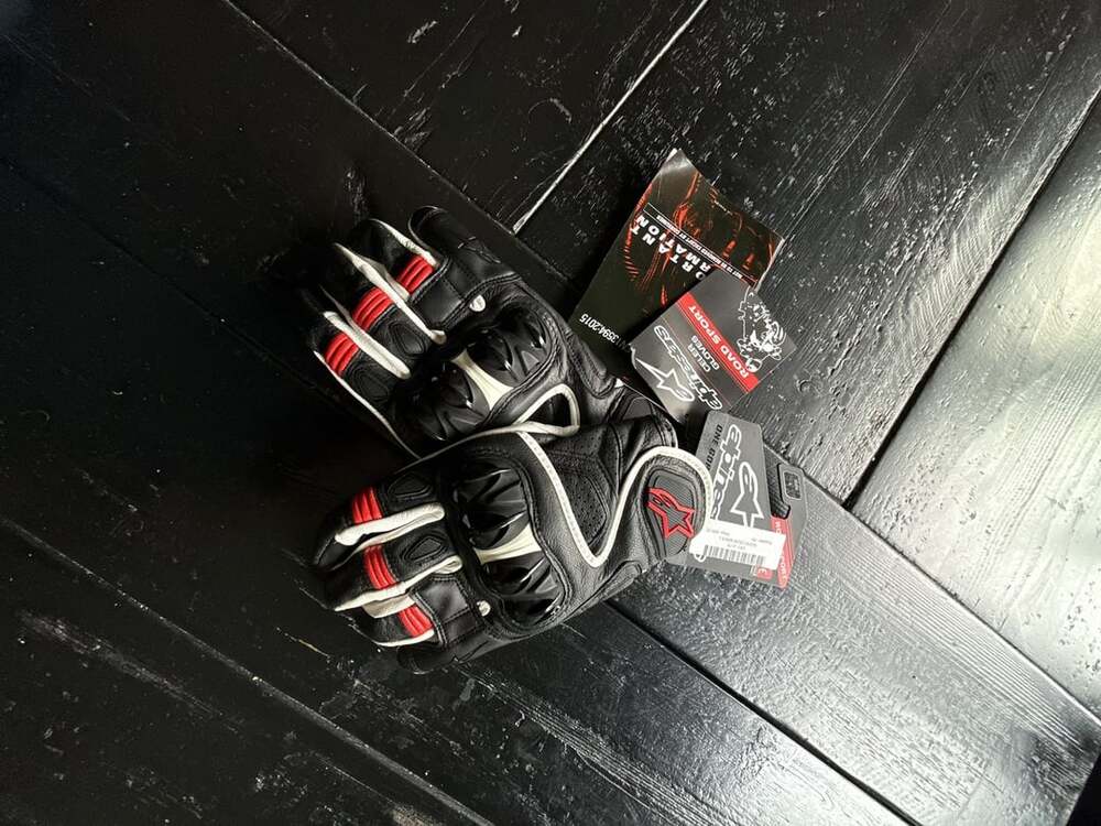 NWT! Alpinestars Celer V1 Leather Motorcycle Gloves Size L (Black White Red)